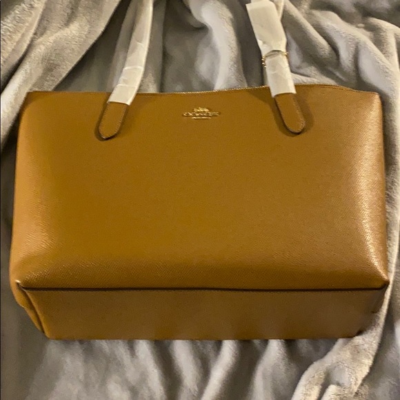 Coach Handbags - Coacg carryall